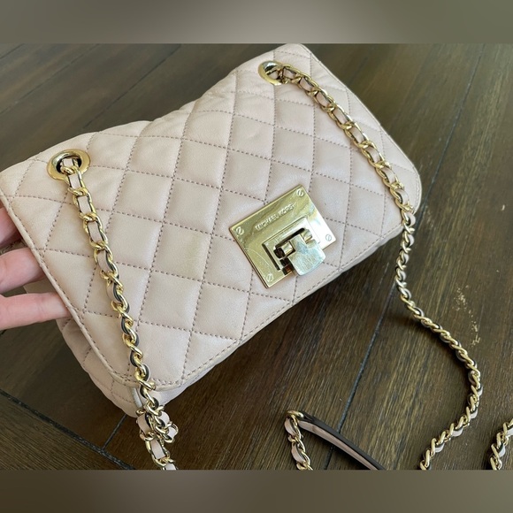 Michael Kors Vivianne shoulder/cross body bag - Picture 14 of 16